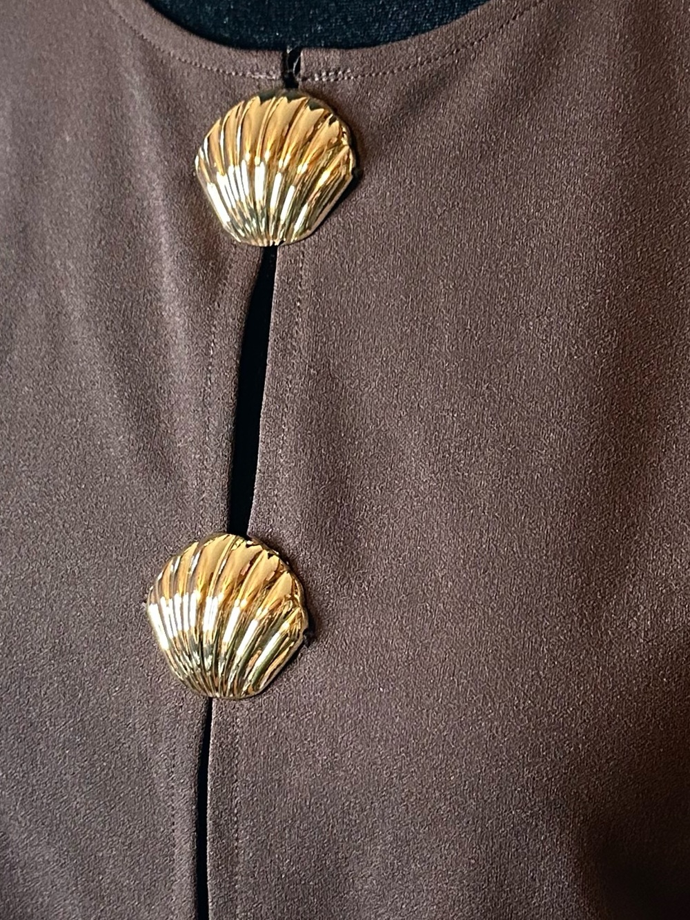 H&M Shell-Button Sleeveless Top - Picture 3 of 7